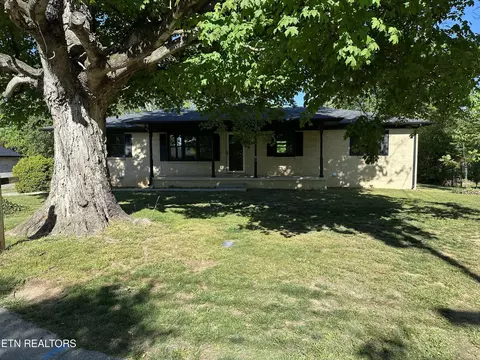 198 Epperson Ave, Cookeville, TN 38506