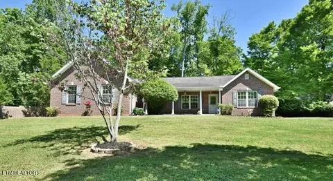 349 Fallen Oak Cir, Seymour, TN 37865