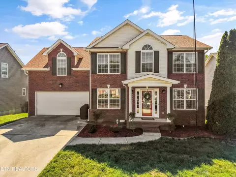 4716 Creekrock Ln, Knoxville, TN 37918