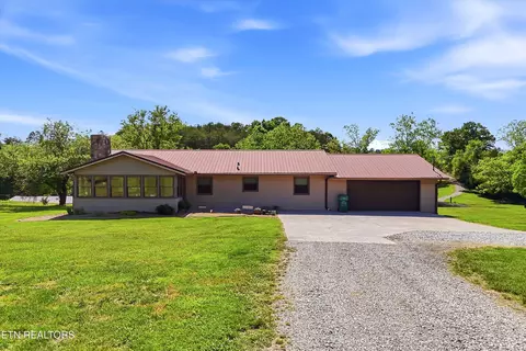 5321 Roberts Rd, Corryton, TN 37721