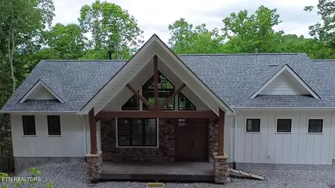 267 Lakemont Ln, Caryville, TN 37714