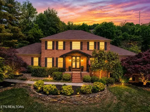 11017 Calloway View Dr, Knoxville, TN 37934