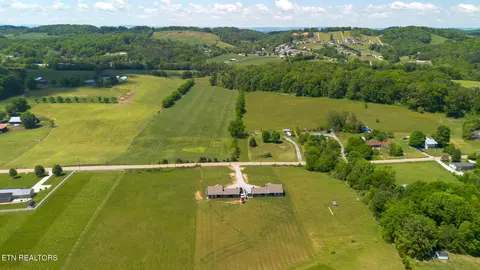 2384 Valley Home Rd, Talbott, TN 37877 photo 10