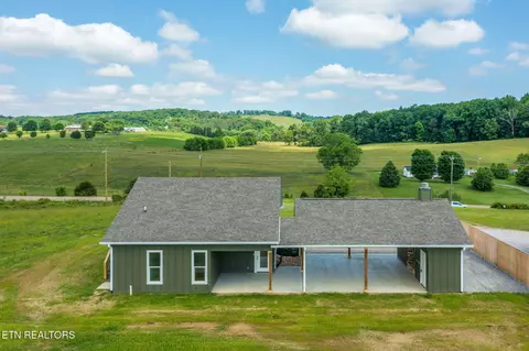 2384 Valley Home Rd, Talbott, TN 37877 photo 3