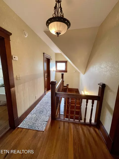 Entry Way - 7600 Corryton Rd, Corryton, TN 37721 photo 6 of 7