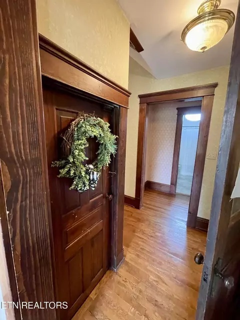 Entry Way - 7600 Corryton Rd, Corryton, TN 37721 photo 2 of 7