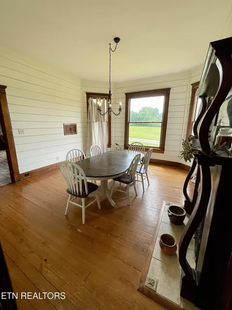 Dining - 7600 Corryton Rd, Corryton, TN 37721 photo 4 of 4