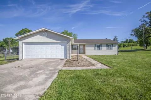 1104 Swan Pond Circle Rd, Harriman, TN 37748