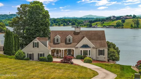 4228 Ridge Water Rd, Louisville, TN 37777