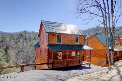 Exterior - 817 String Run Way, Pigeon Forge, TN 37863 photo 1 of 2
