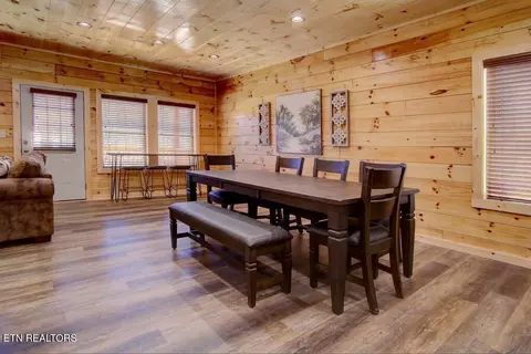 Dining - 817 String Run Way, Pigeon Forge, TN 37863 photo 1 of 1
