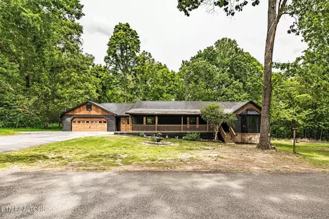 154 Skyline Ln, Powell, TN 37849