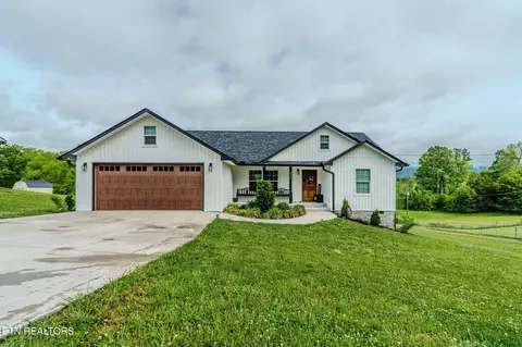 214 Morton Rd, La Follette, TN 37766