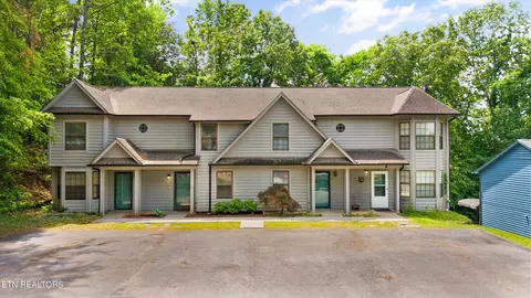 629 Idlewood Ln #C, Knoxville, TN 37923