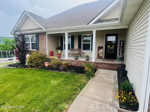 7343 Crippen Corner Ln, Knoxville, TN 37918