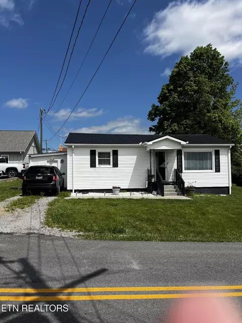 71 Taylor Ave, Crossville, TN 38555