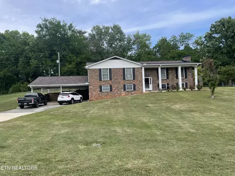 912 Windemere Cir, Maryville, TN 37804