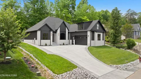 176 Saligugi Way, Loudon, TN 37774