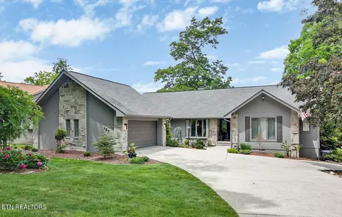 197 Markham Ln, Crossville, TN 38558