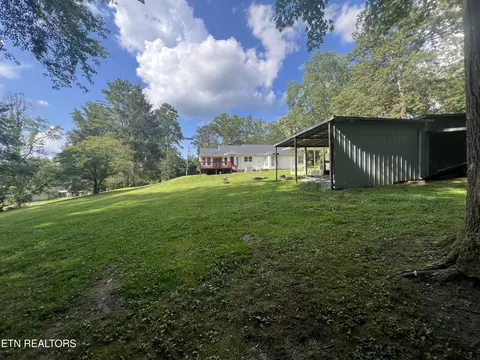 Exterior - 342 Vine Ave, Oneida, TN 37841 photo 10 of 14