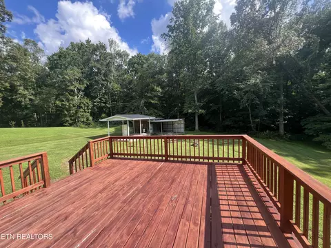 Exterior - 342 Vine Ave, Oneida, TN 37841 photo 3 of 14