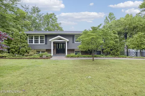 1243 River Bend Dr, Kingston, TN 37763