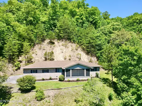 454 Wildcat Hollow Rd, New Tazewell, TN 37825