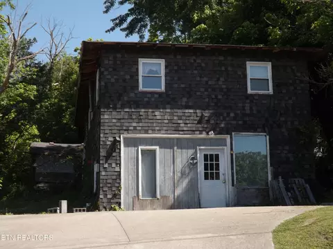 918 E Cumberland Ave, Middlesboro, KY 40965