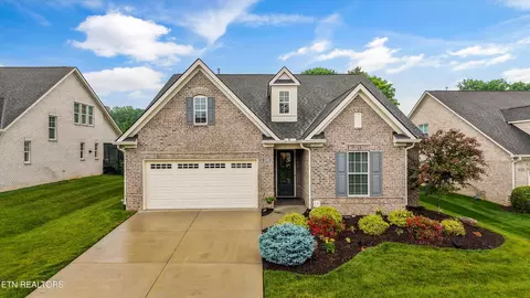 1248 Loggerhead Ln, Knoxville, TN 37932