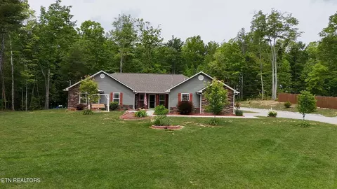 354 Kayla Ln, Oneida, TN 37841
