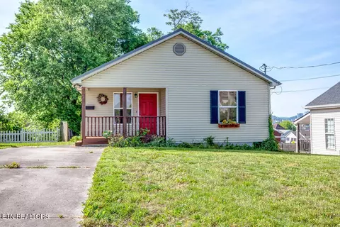 1910 Cecil Ave, Knoxville, TN 37917