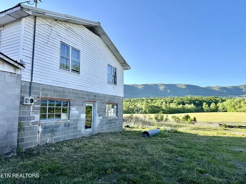 Exterior - 118 Haines Rd, Ewing, VA 24248 photo 3 of 6
