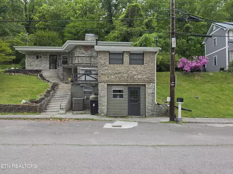 327 Colwyn Ave, Cumberland Gap, TN 37724