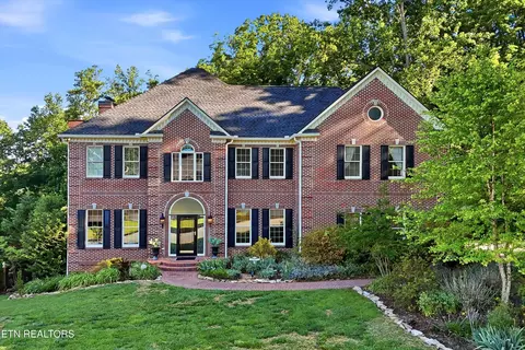 110 Westview Ln, Oak Ridge, TN 37830