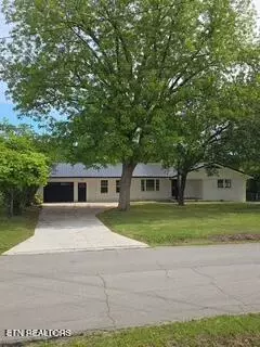 468 Cleveland Ave, Pikeville, TN 37367