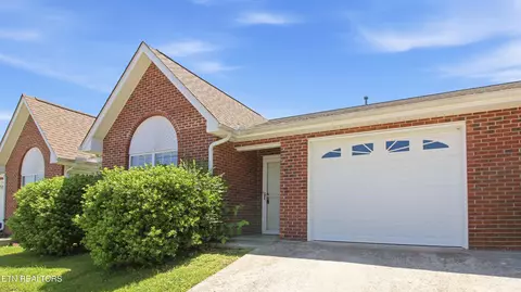 804 Garcia Way, Knoxville, TN 37912