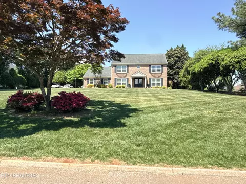 12805 Peach View Dr, Knoxville, TN 37922