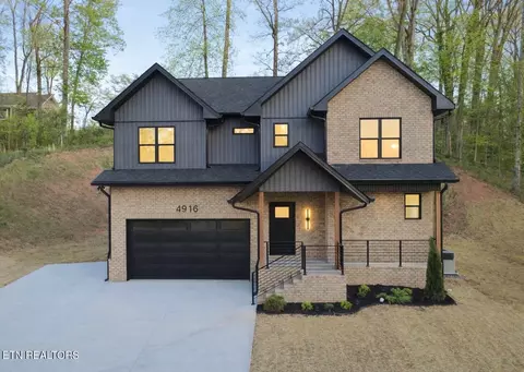 4916 Skyview Dr, Knoxville, TN 37917