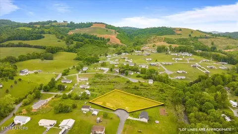 Jean Woods, Tazewell, TN 37879