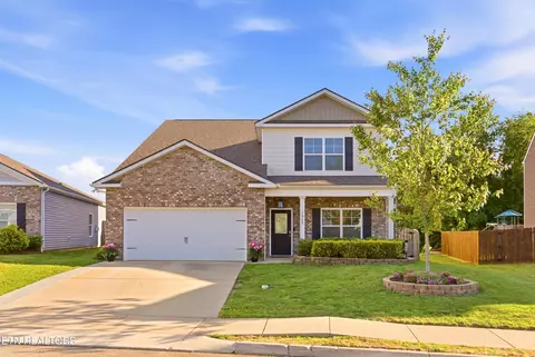 7949 Dennis Fox Ln, Knoxville, TN 37938