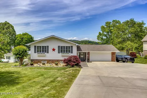 571 Anglers Cove Rd, Kingston, TN 37763