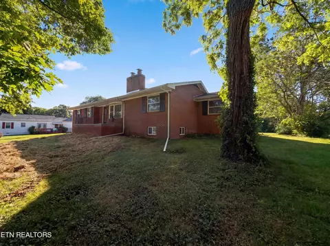 1204 Britton Dr, Knoxville, TN 37912