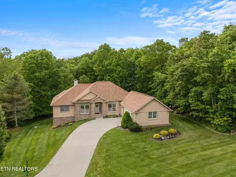 12 Dewsbury Ter, Crossville, TN 38558
