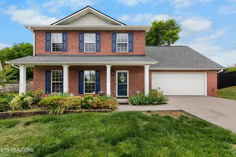 7413 Harvest Creek Ln, Powell, TN 37849