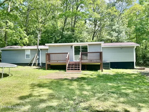 1020 Uno Ln, Crossville, TN 38572
