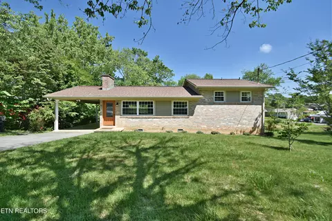 1427 Creekwood Dr, Knoxville, TN 37918
