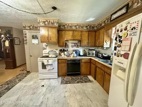 Kitchen - 243 Goat Town Rd, Ewing, VA 24248 photo 1 of 2