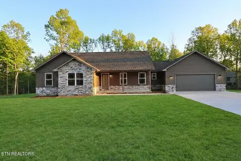595 Taylon Ln, Oneida, TN 37841