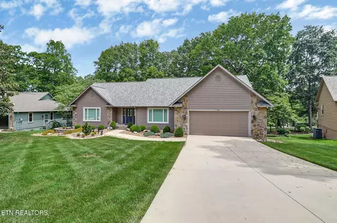 109 Huntington Dr, Crossville, TN 38558