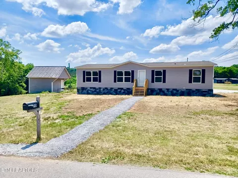30 Sinking Springs Rd, Midway, TN 37809